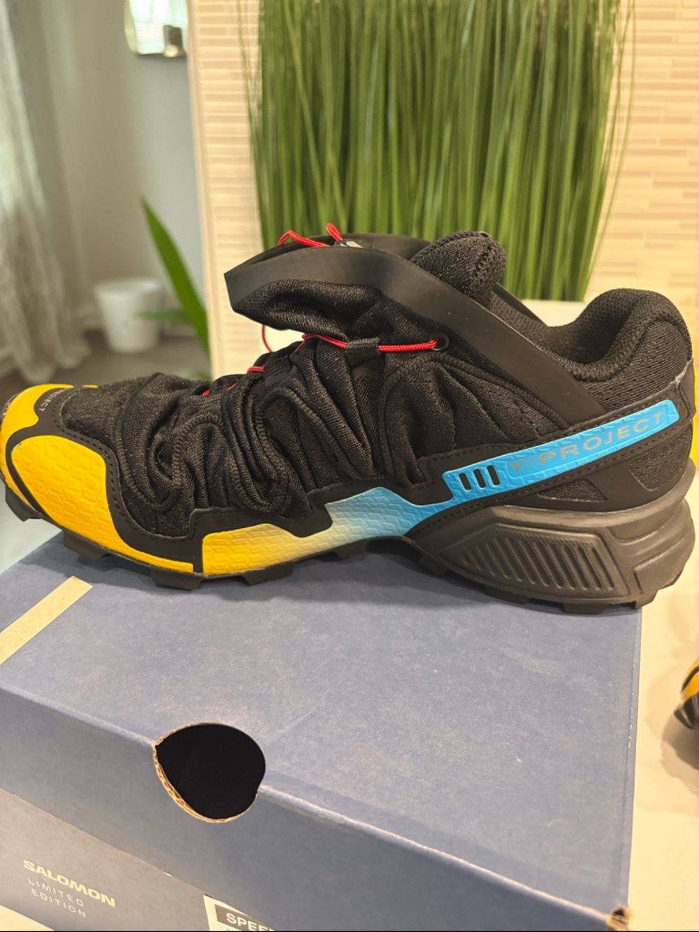 Salomon Speedcross 3V Project Trail Shoes - Black & Yellow - Picture 9 of 16